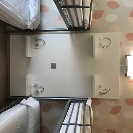 ホステル O Cruceiro カルダス・デ・レイス